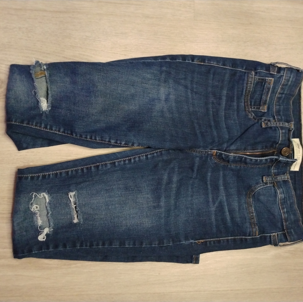 Gap - Picture 2 of 4
